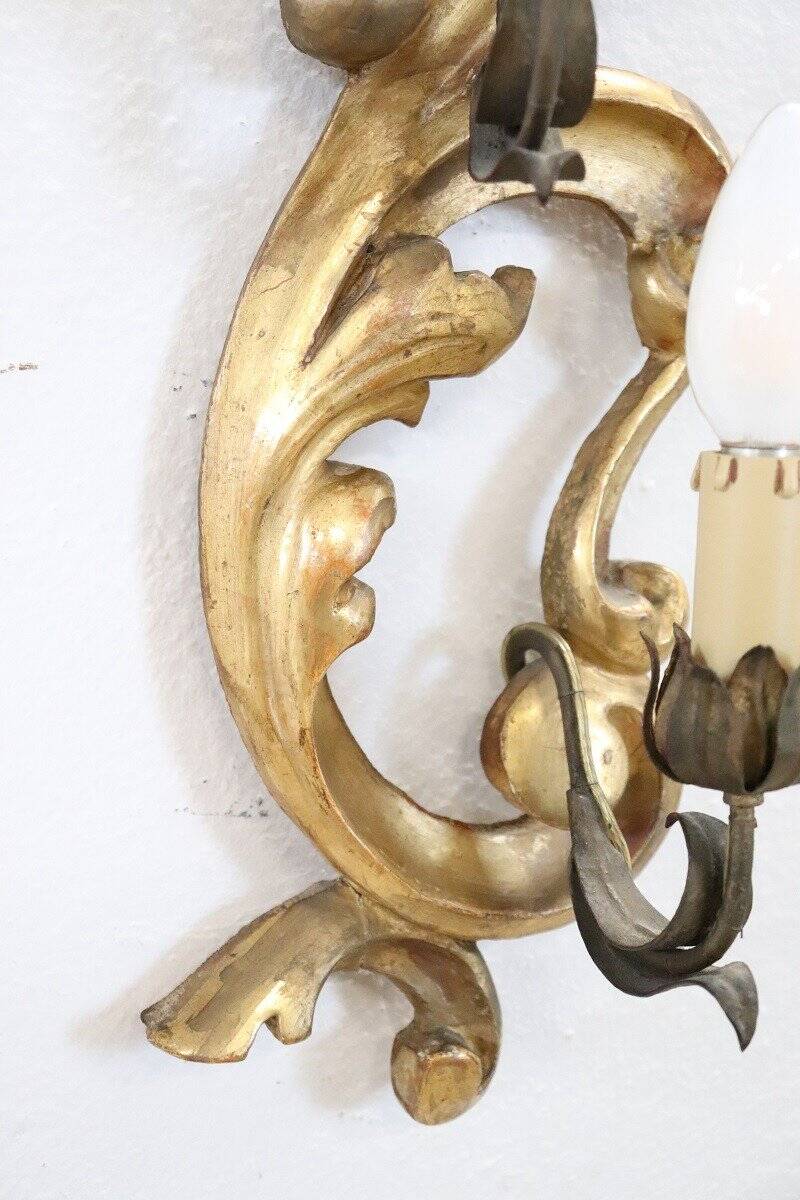 Applique en bois doré