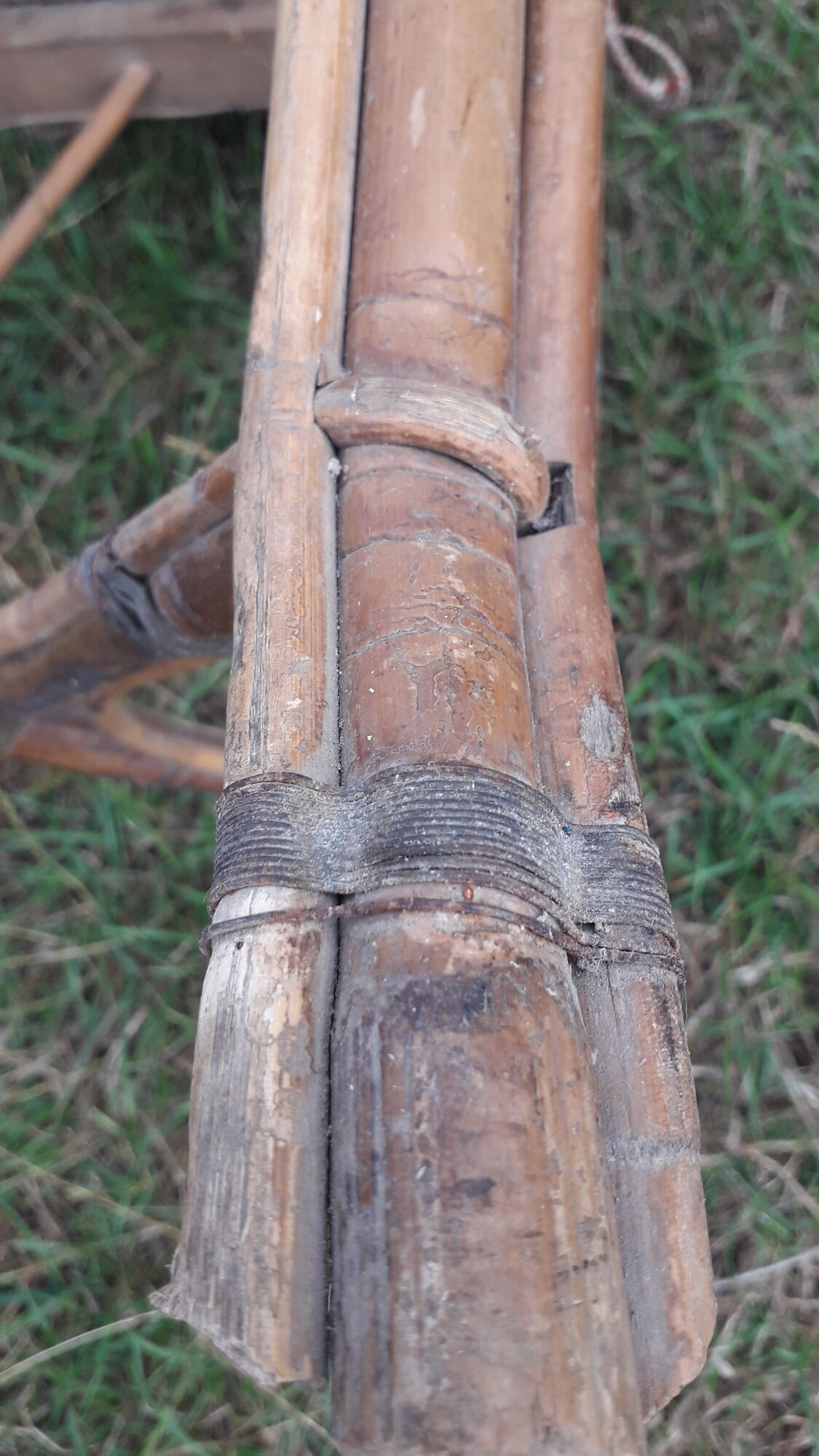 Set 2 rattan chairs 1900