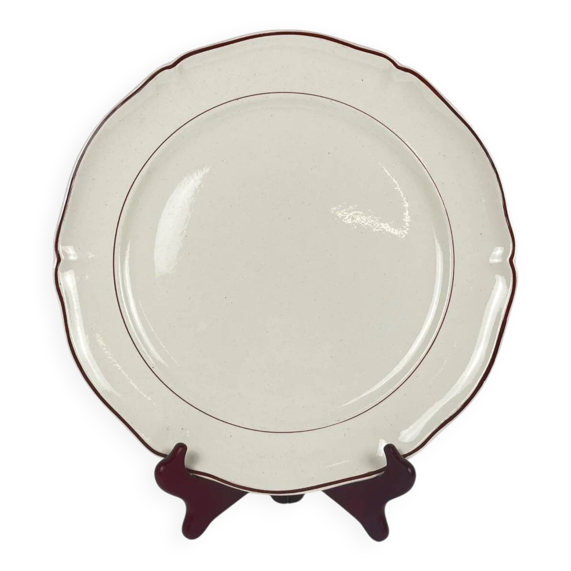 Round plate Villeroy & Boch, Bordeaux rim, early 20th century.