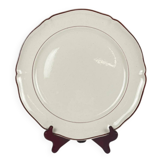 Round plate Villeroy & Boch, Bordeaux rim, early 20th century.