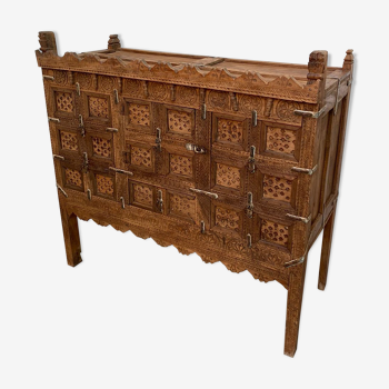 Ancien meuble indien buffet damchiya