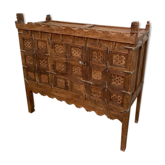 Ancien meuble indien buffet damchiya