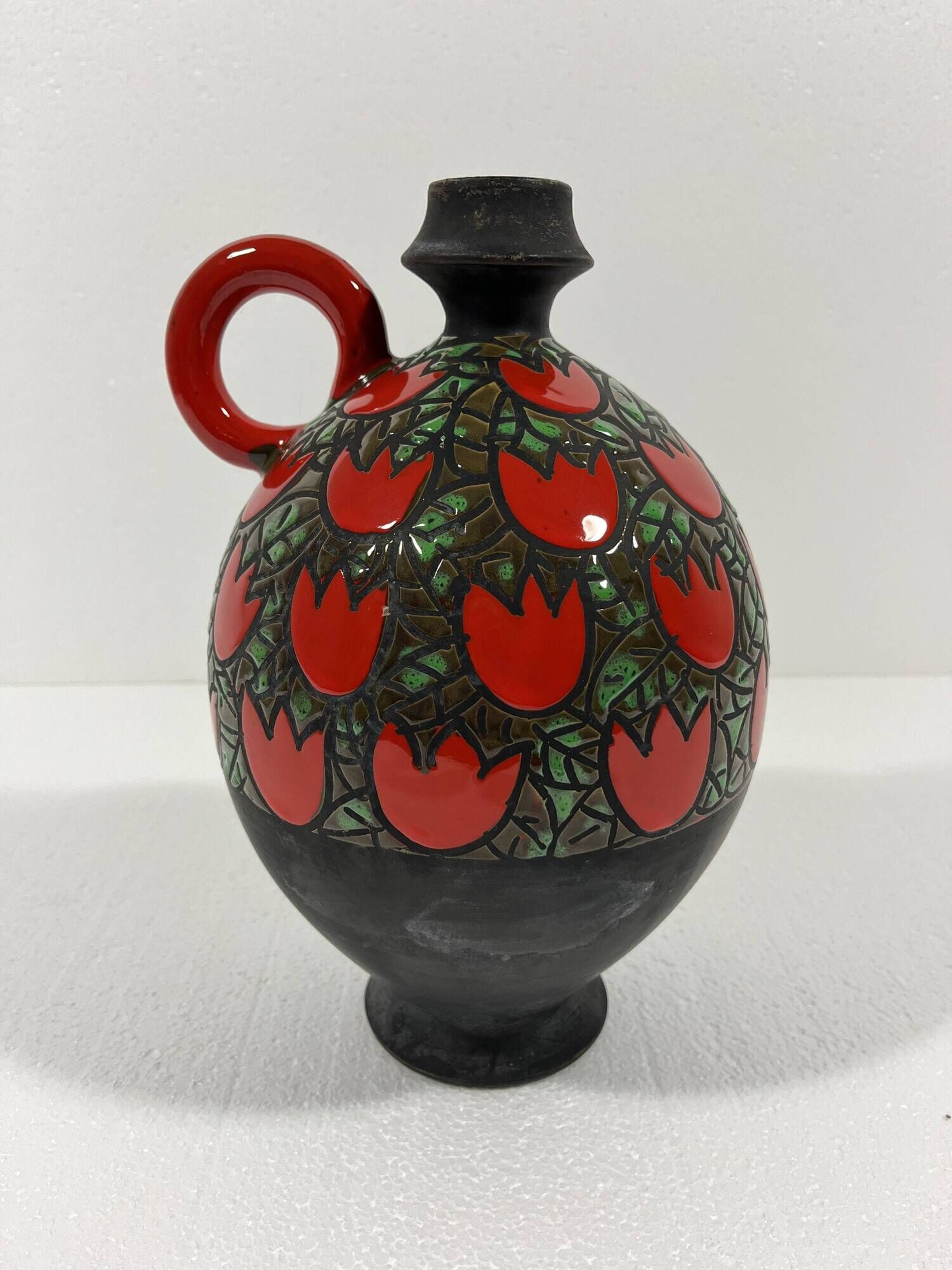 Alvino Bagni pottery vase Tulipani Rossi, Italy