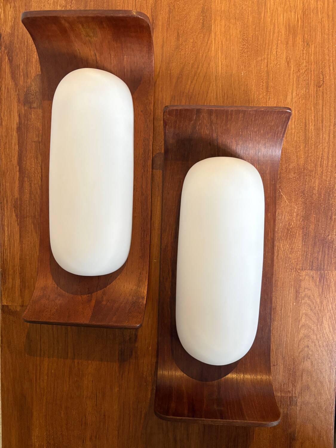 Surf wall lights by Goffredo Reggiani
