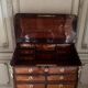 Meuble secrétaire de notaire Louis XV en placage, estampillé de Nicolas Petit