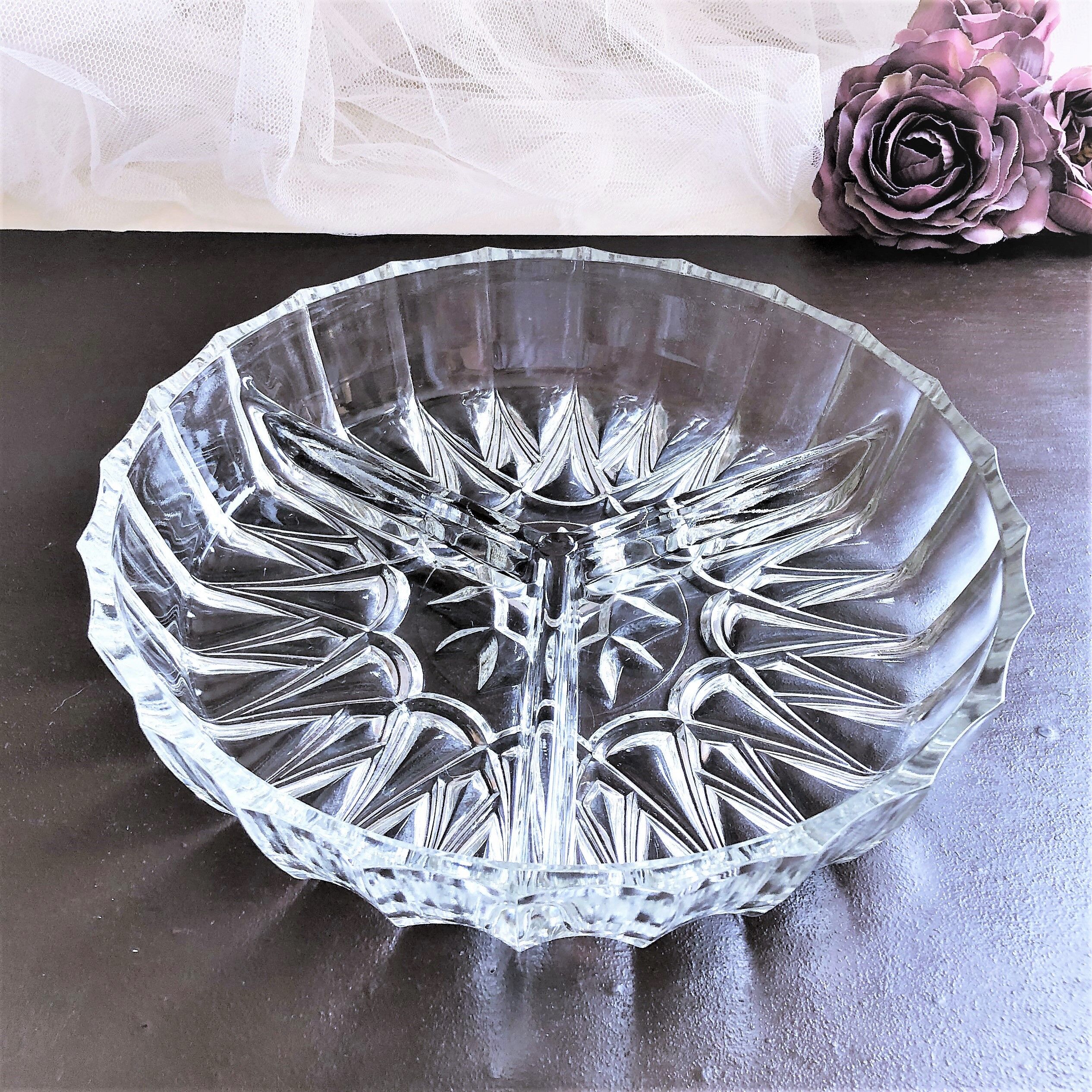 Serving dish called "beggar" vintage cut glass