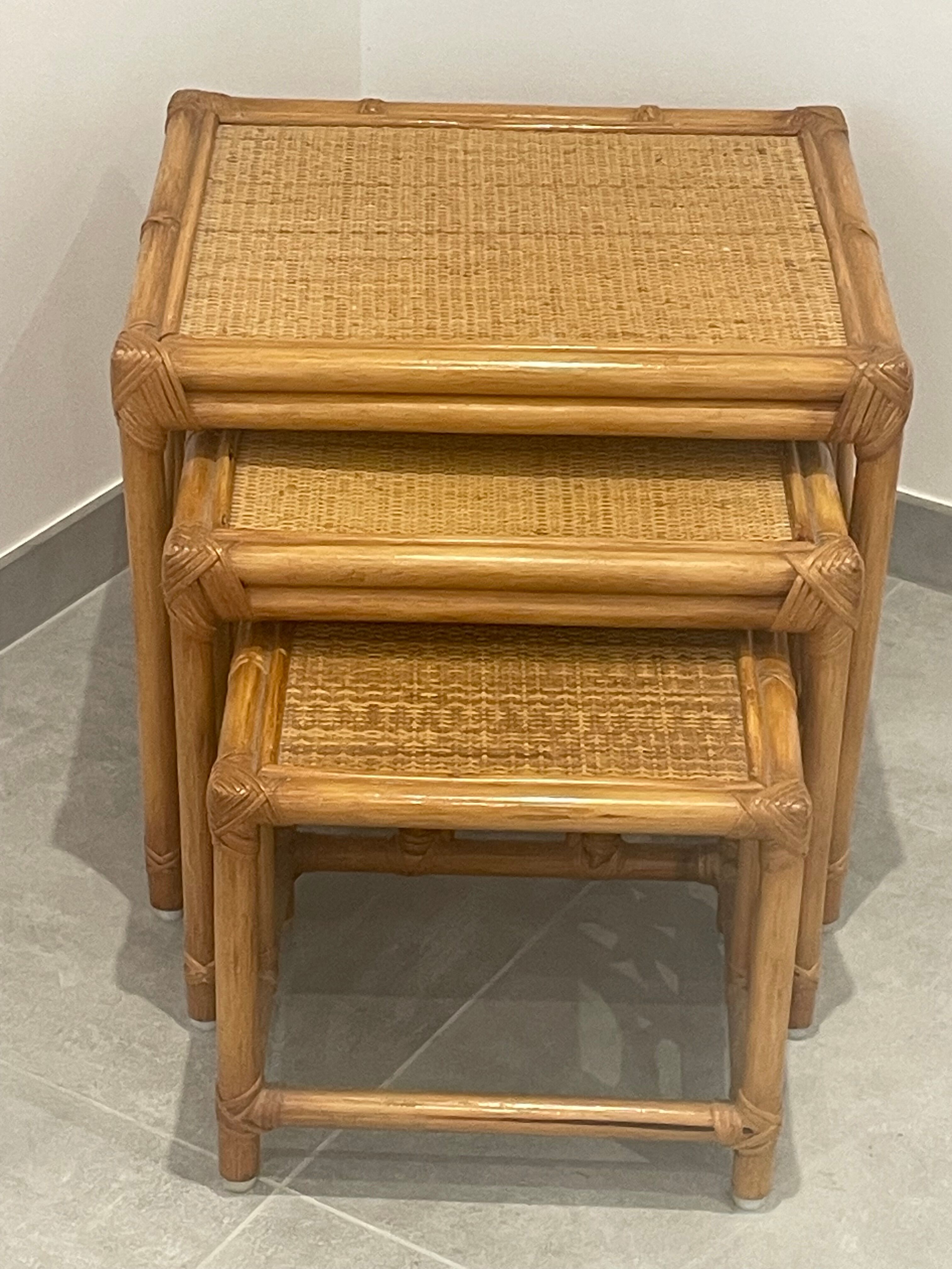 3 tables gigognes rotin bambou et osier tressé