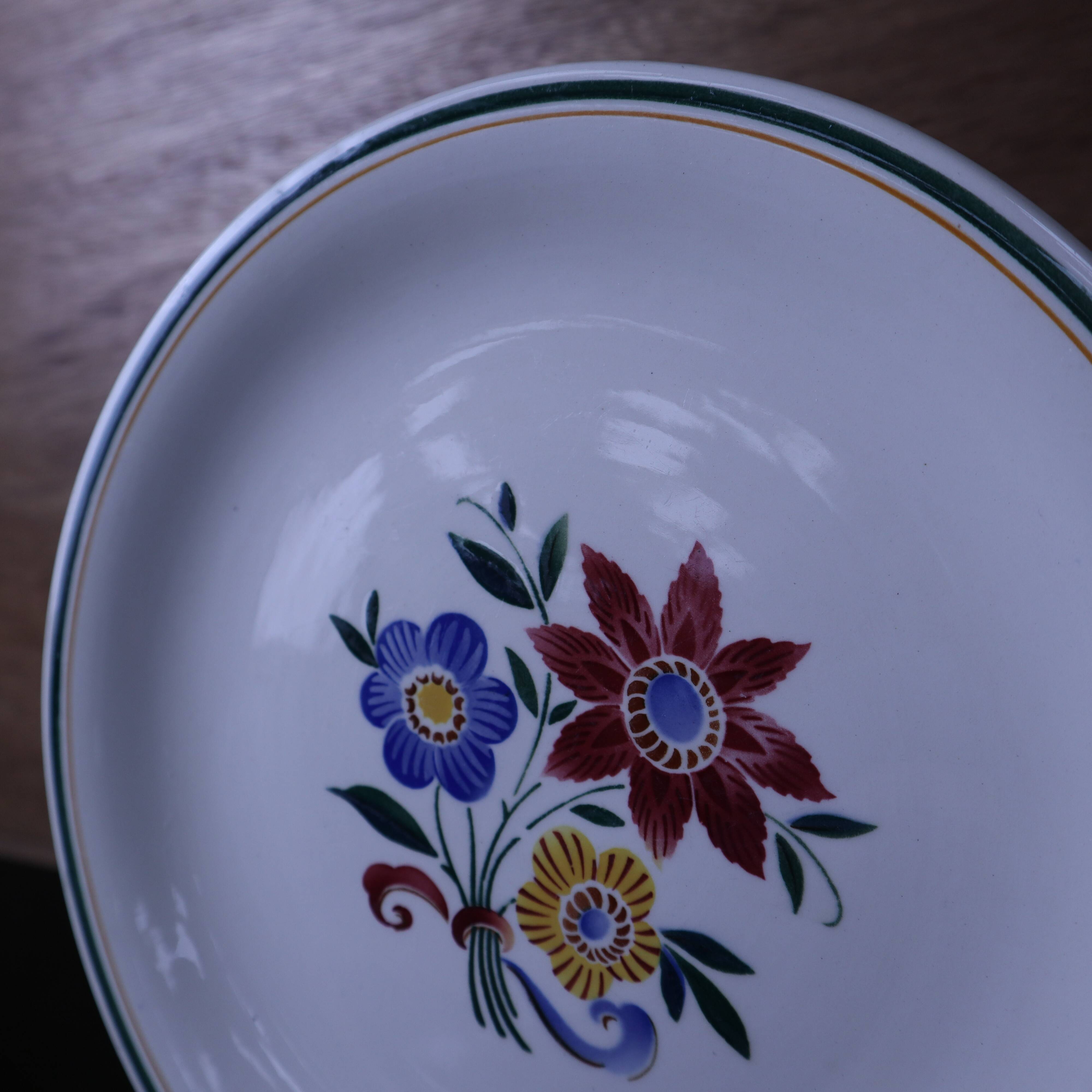 Plate dish on stand Sarreguemines "Dole"