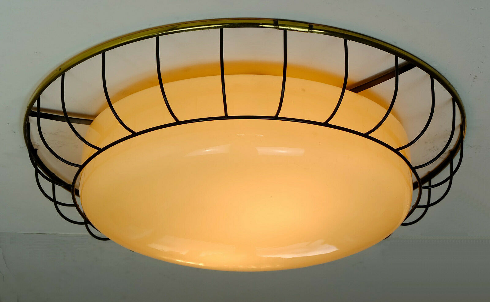 1930s to 50s glass ceiling lamp plafoniere with metal wire and brass frame