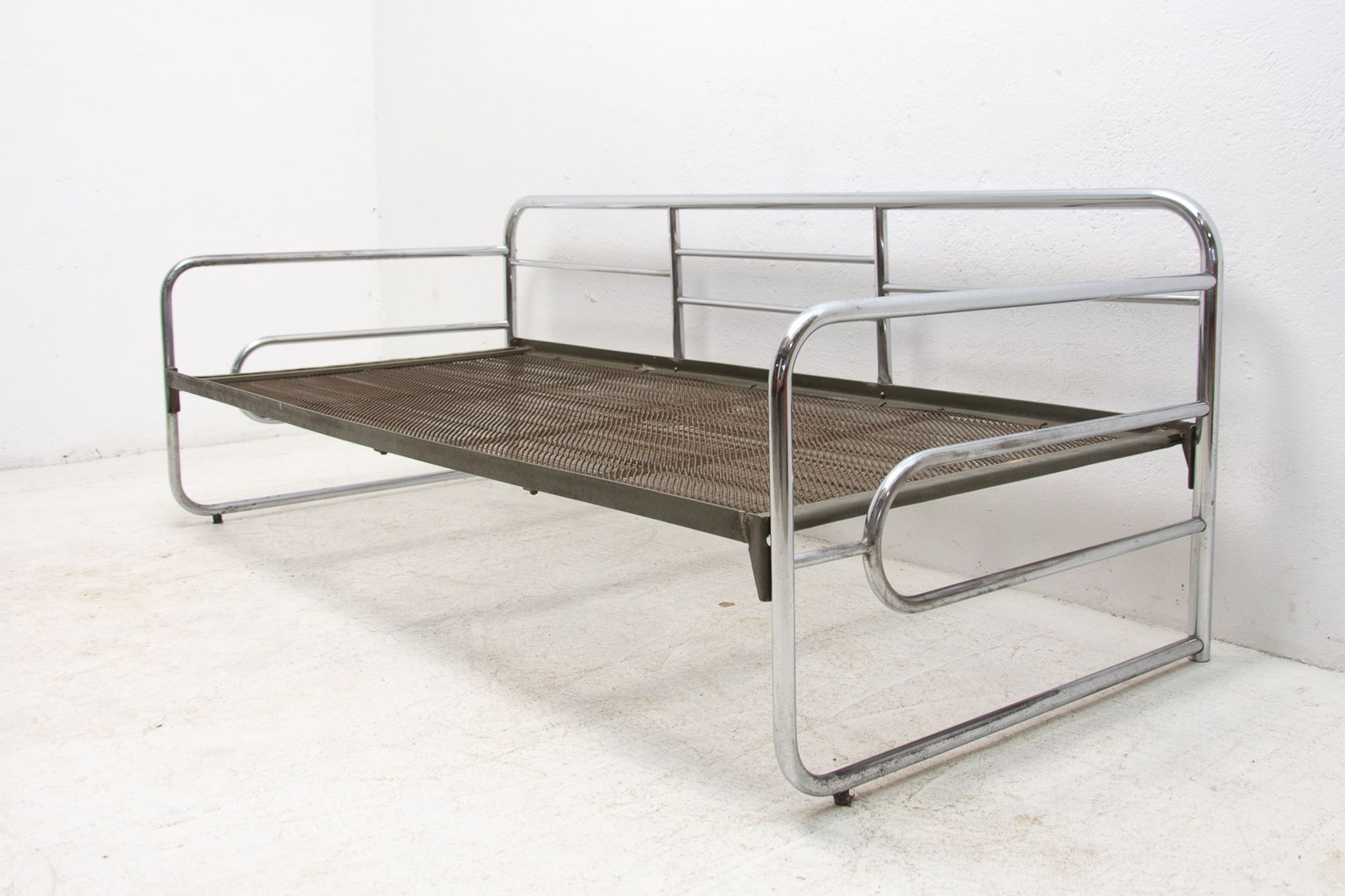 Tubular steel Bauhaus sofa, 1930´s, Bohemia