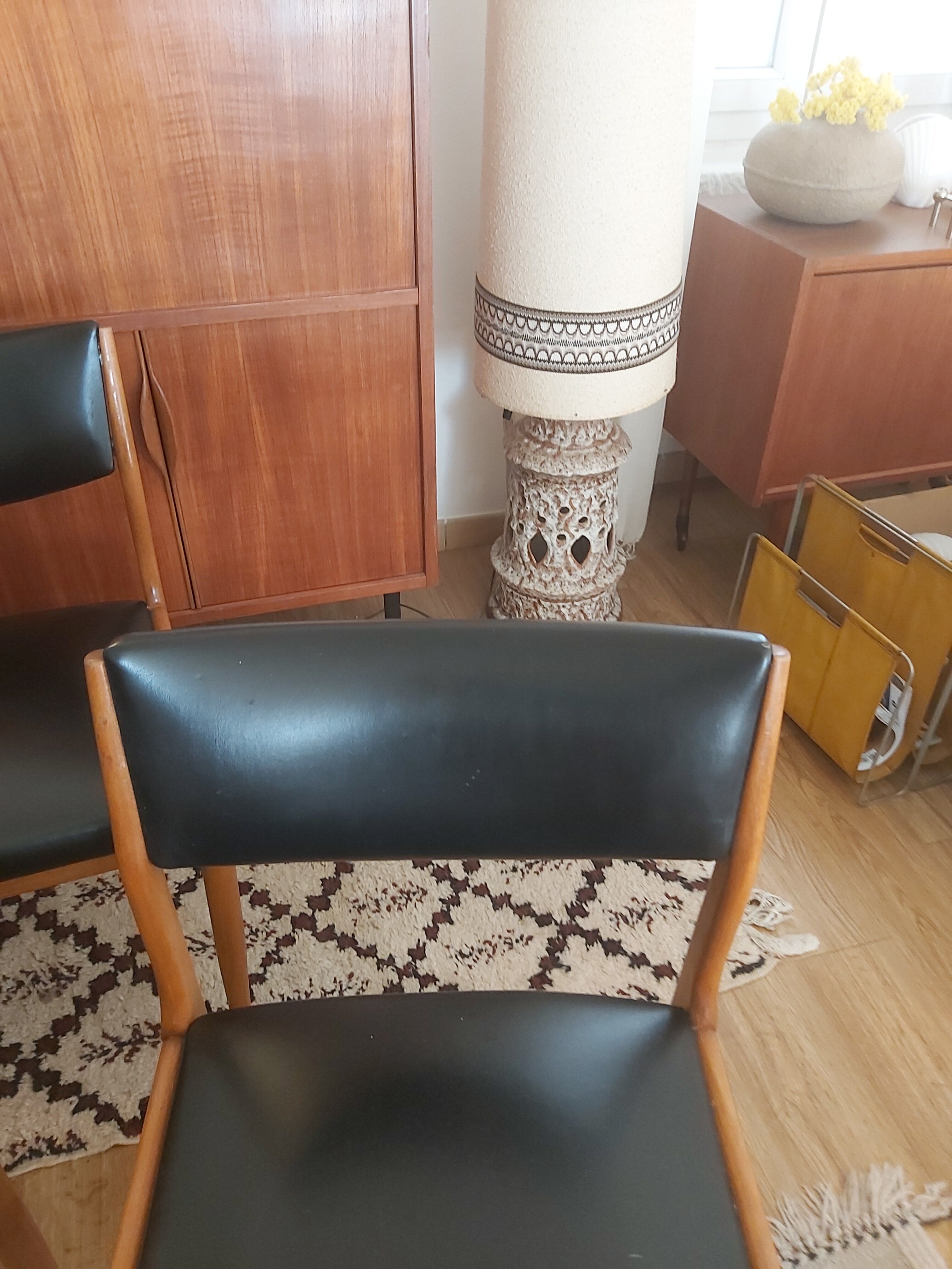 Series of 4 chairs in teak and vintage skai