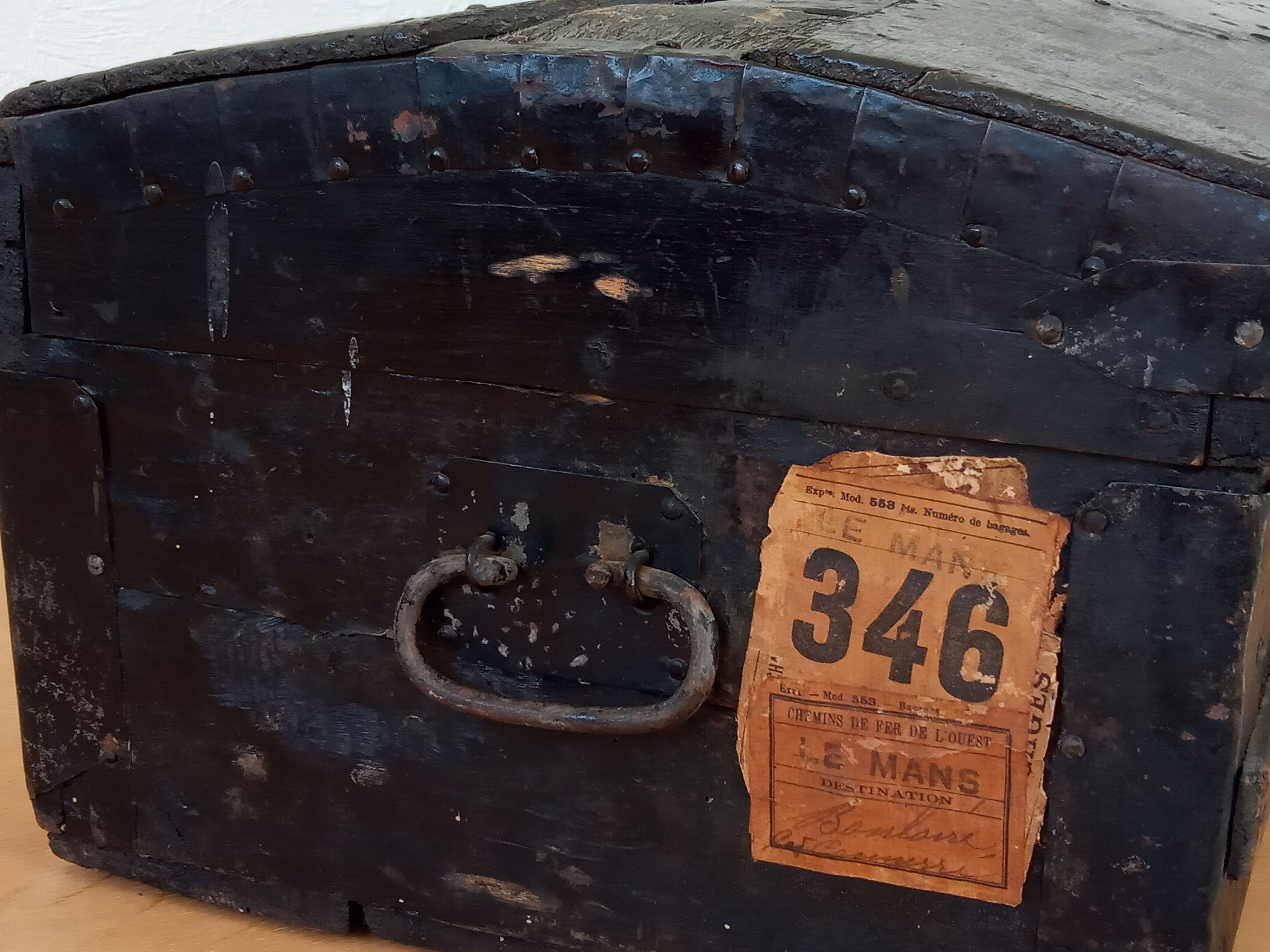 1900 travel trunk