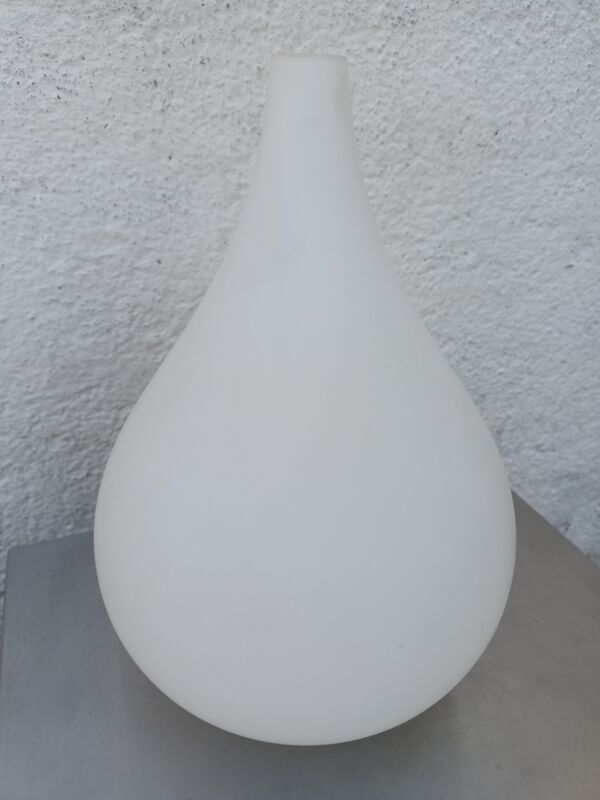 Suspension scandinave ''goutte'' en opaline