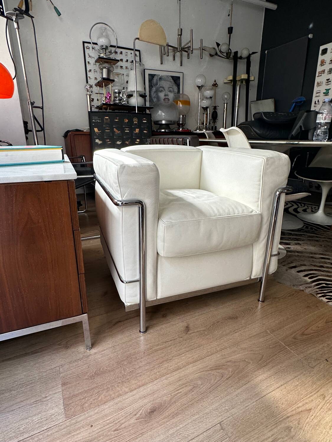 LC2 Le Corbusier armchair, Cassina edition