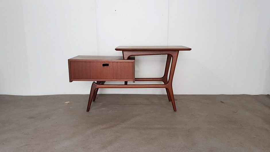 Side table model netty Louis van Teeffelen for modernly 1960