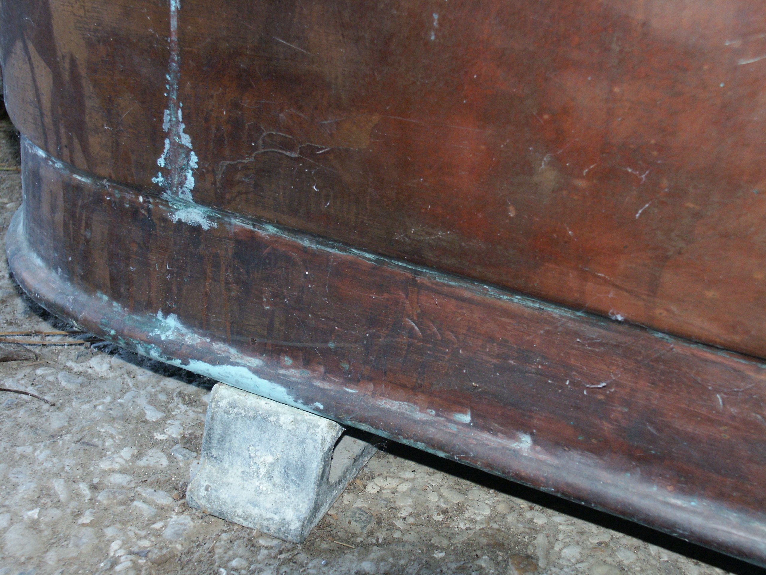 Copper bathtub from the 18th/19th century.