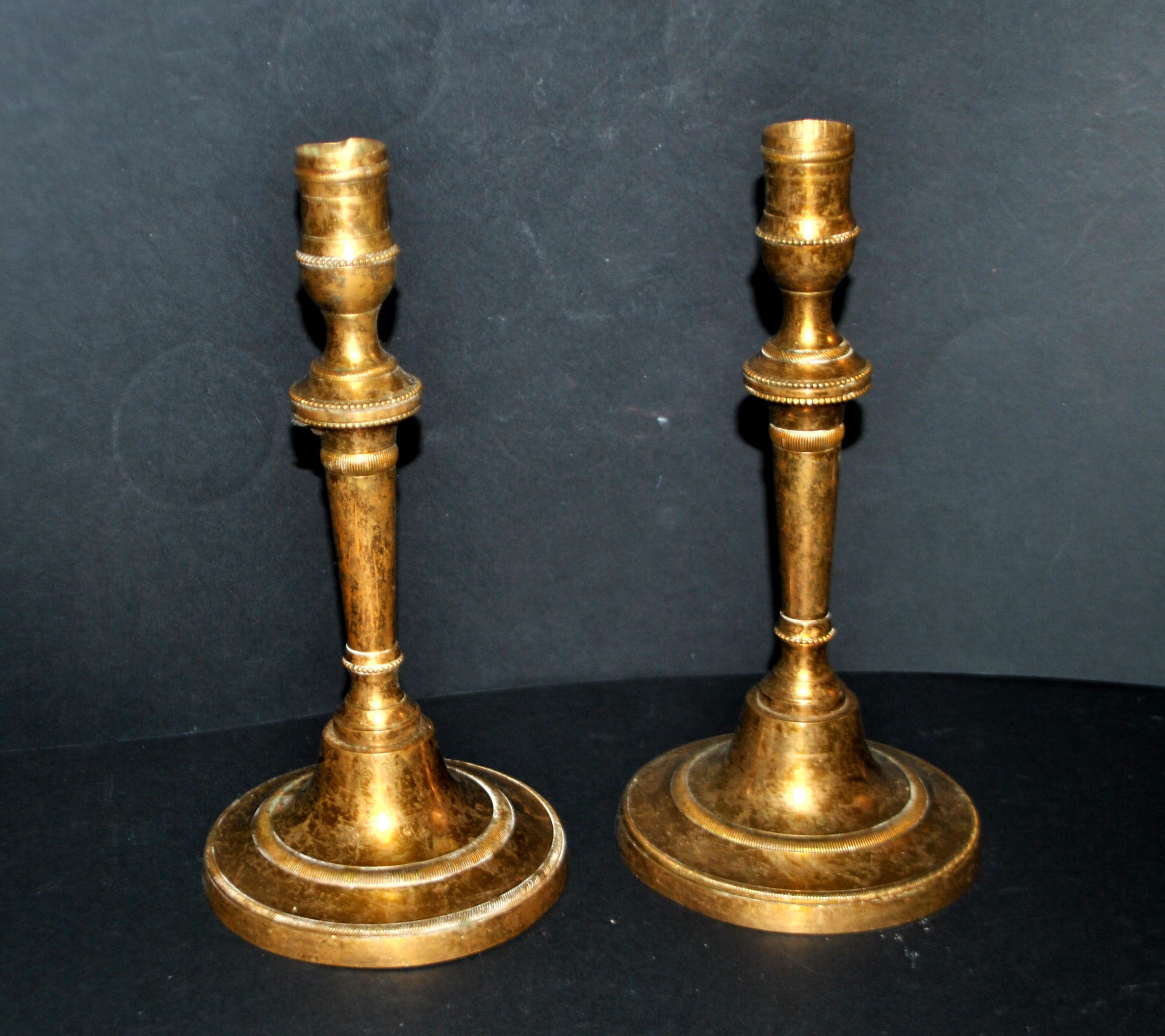Set of 2 antique baluster candle holders in bronze – Pair of 19th-century beaded gadrooned candlesticks.