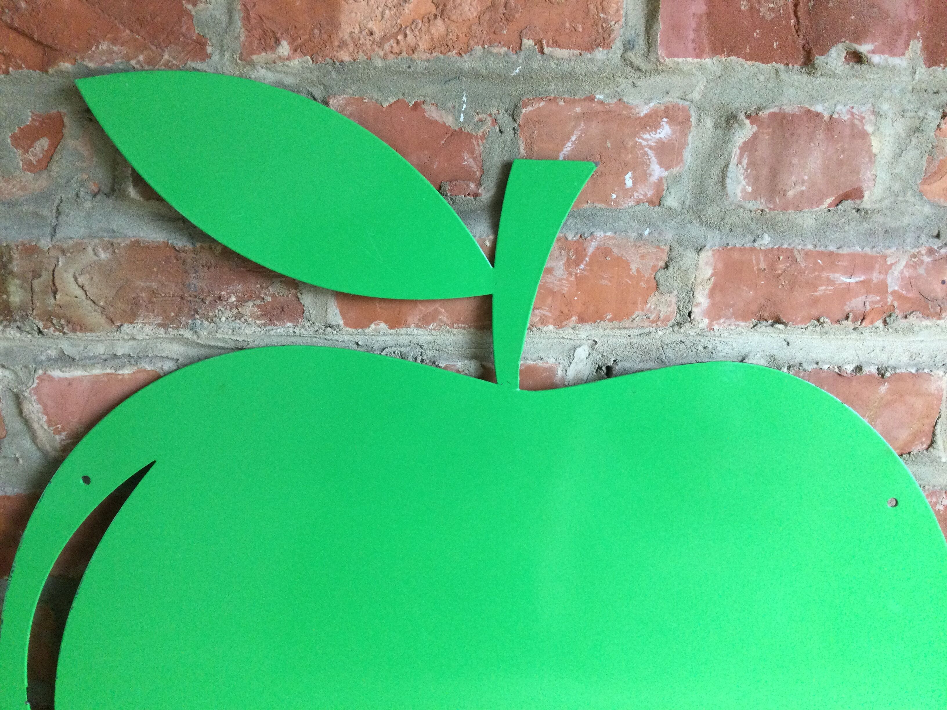 2 green and red apple magnetic panels