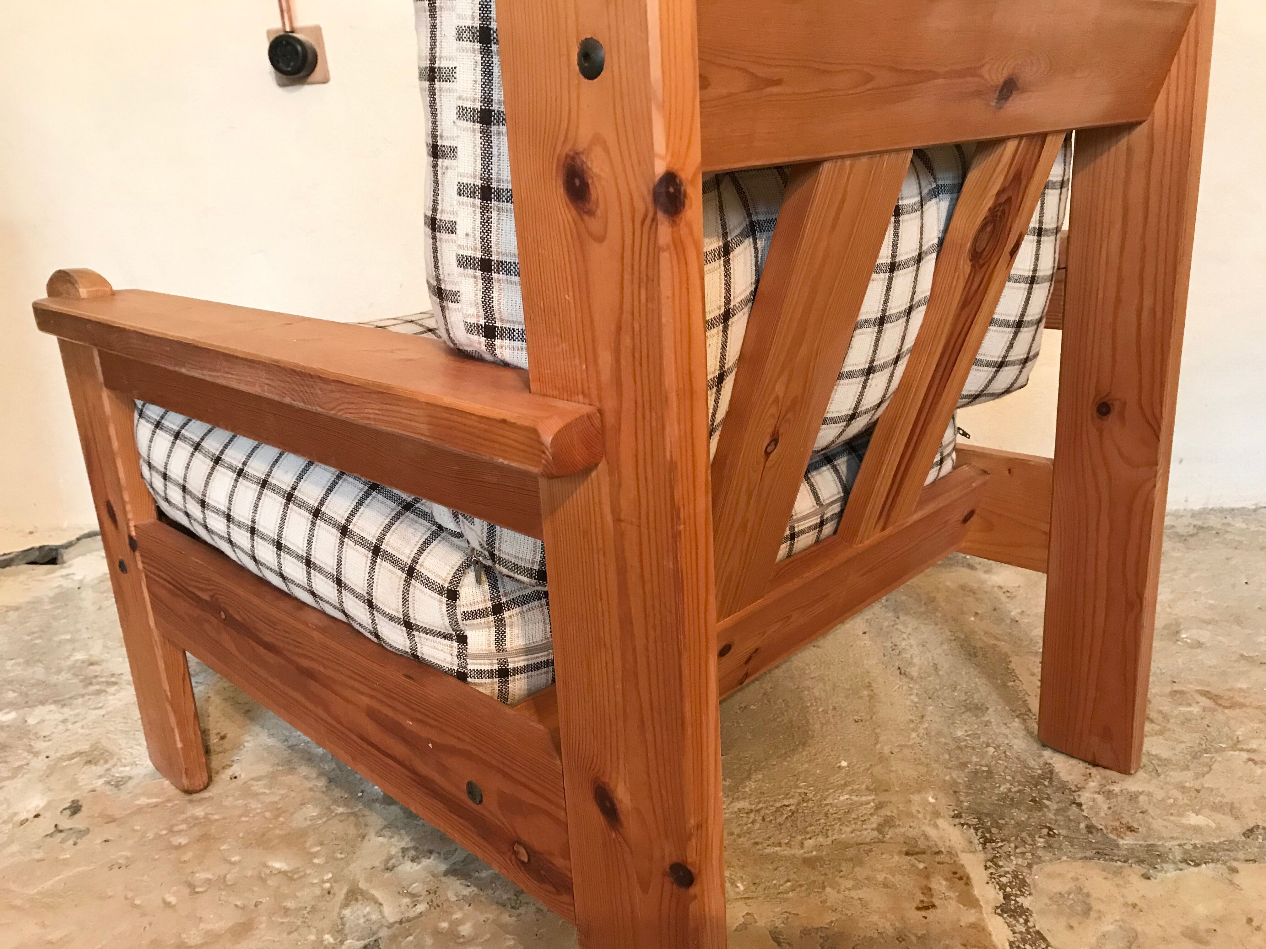 Vintage pine chair style Swedish chalet 1960-1980