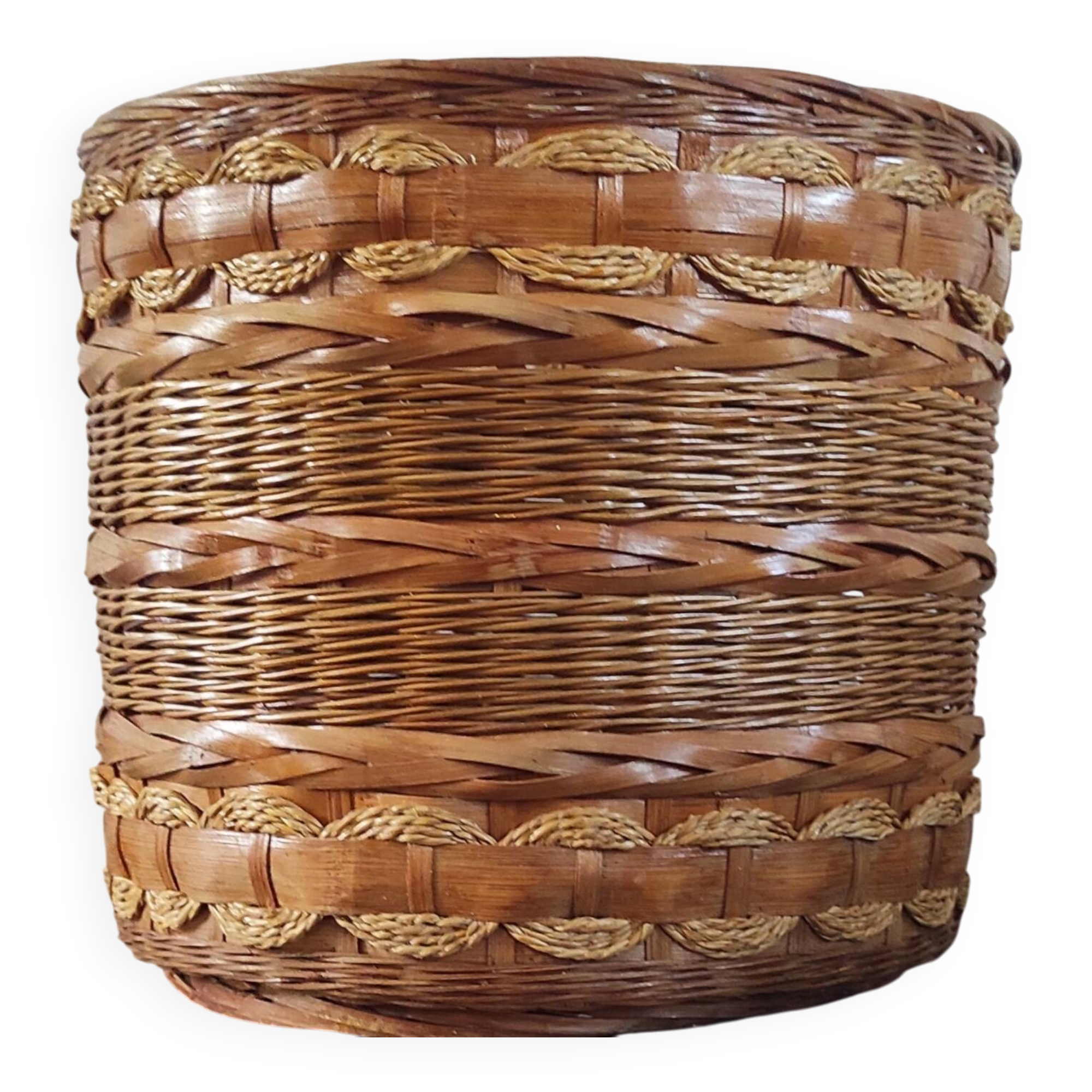 Large vintage wicker and rattan cache pot