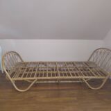 Rattan basket bed