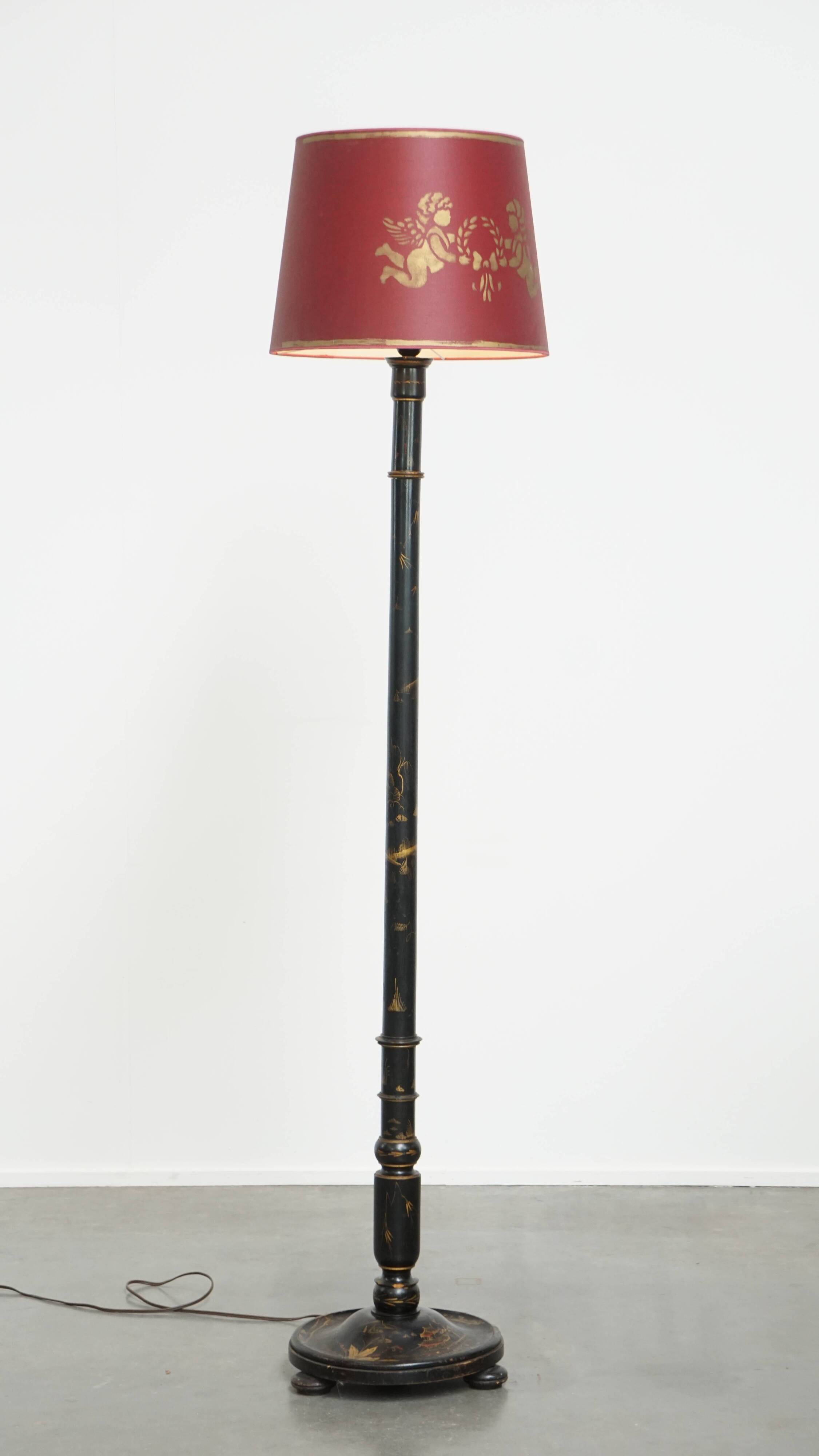 Antique English Floor Lamp from the Early 1900s