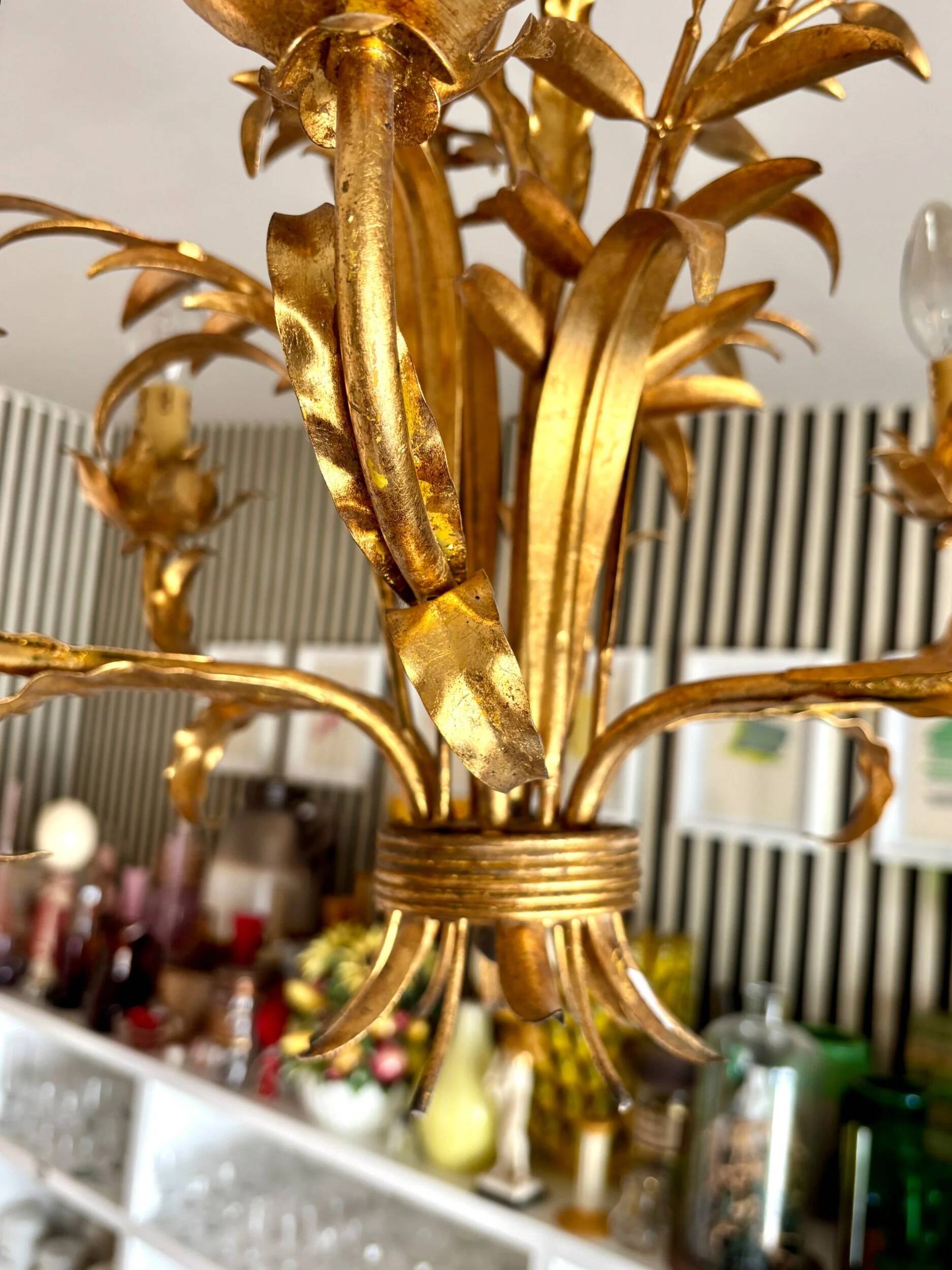 6-light chandelier in gold metal