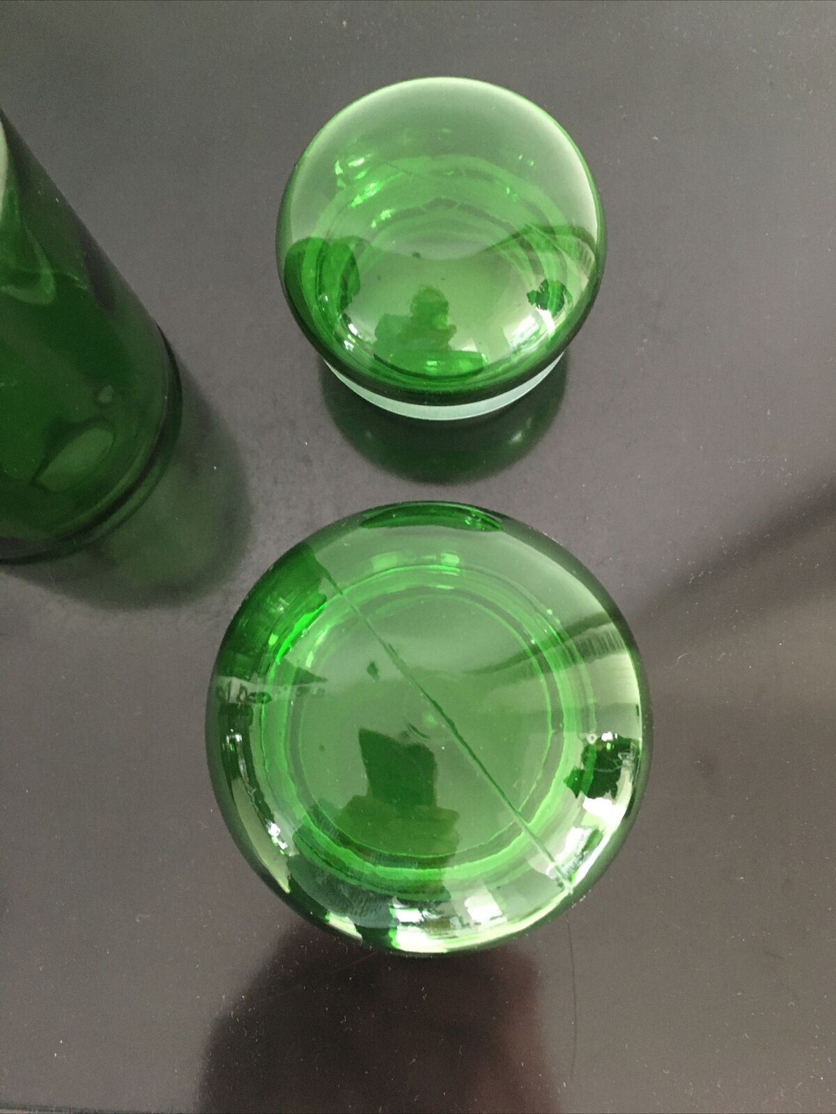 Lot de 2 bocaux en verre vert
