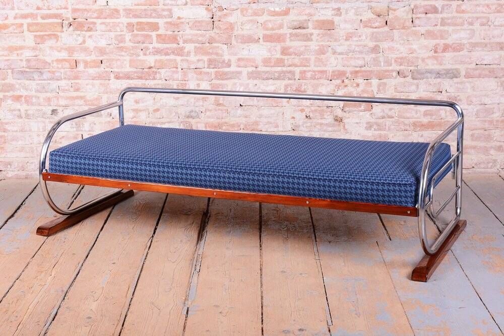 Czech Bauhaus Chrome and Beech Sofa attributed to Robert Slezak, 1930s