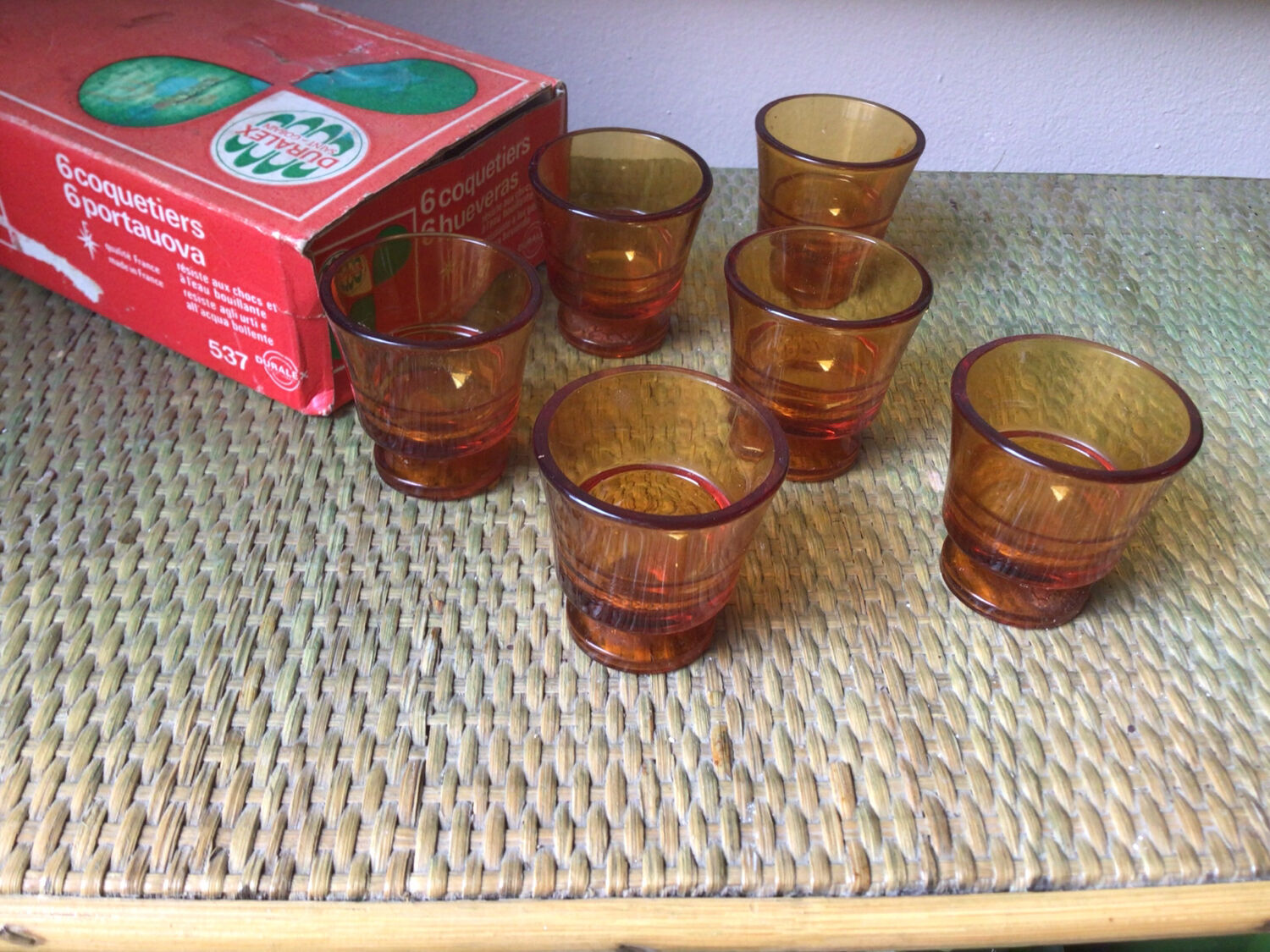6 Duralex egg cups