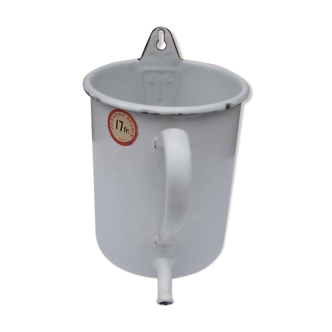 White enamelled tin fountain