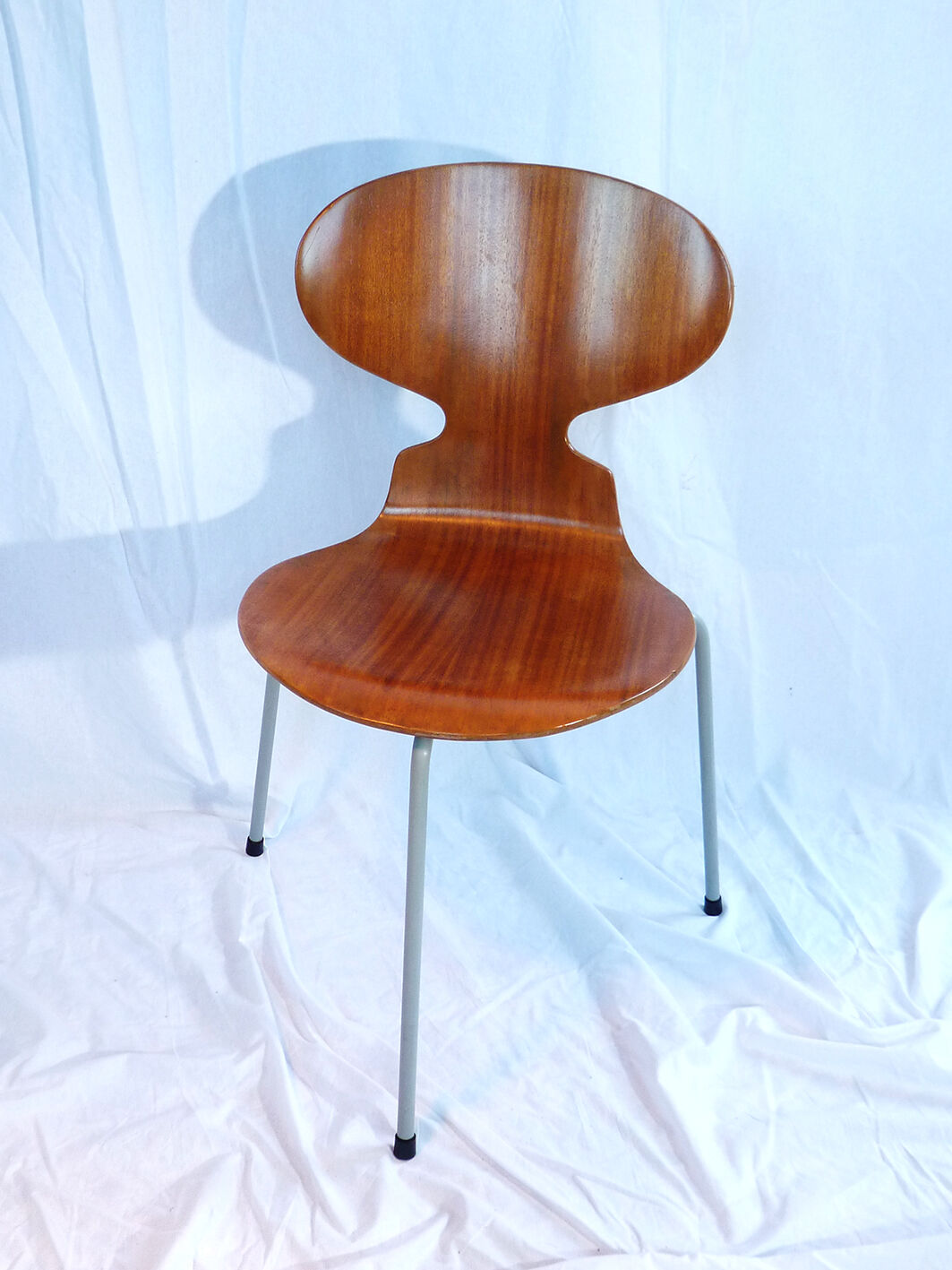 6 "ant chair" model 3100 by Arne Jacobsen