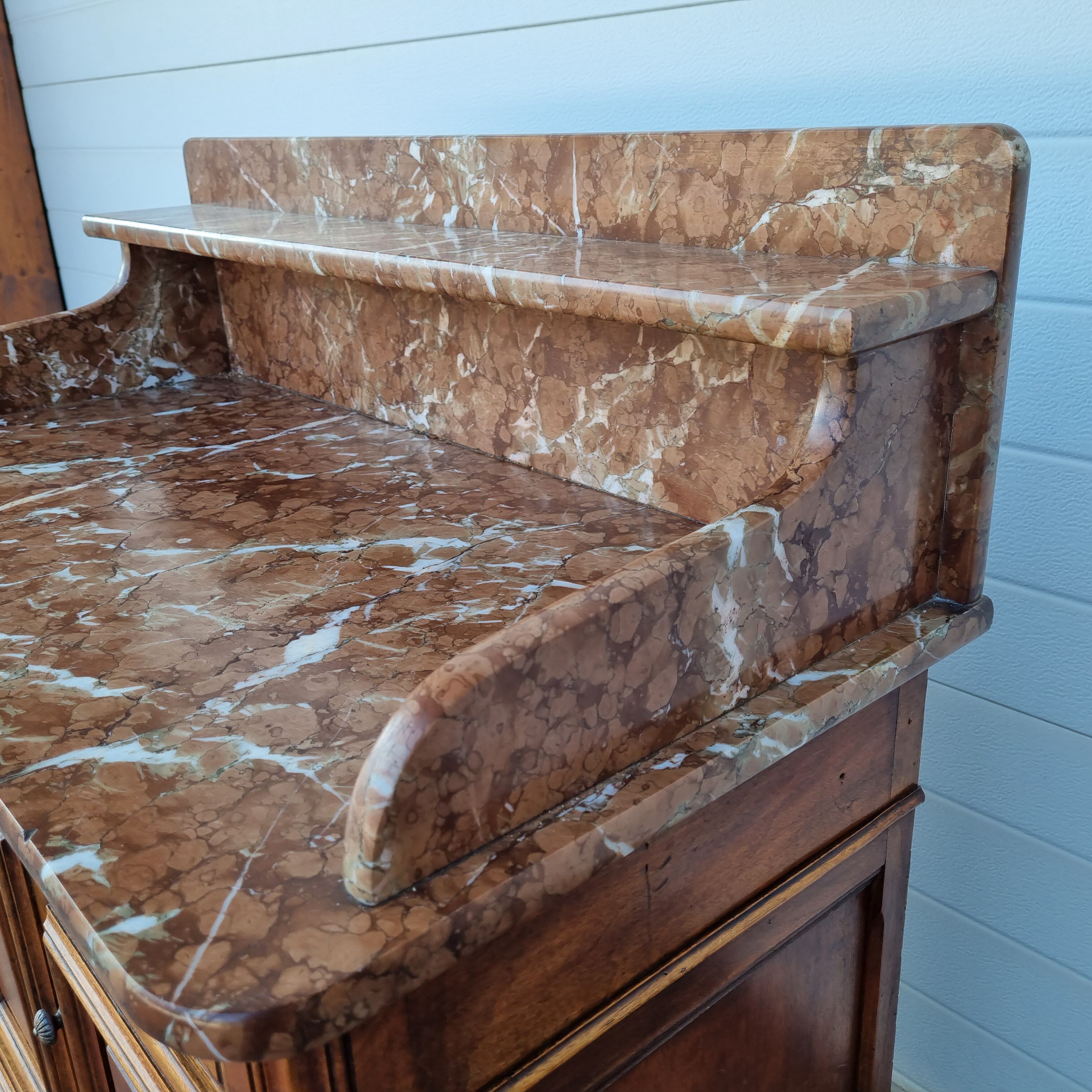 Meuble de toilette années 1920