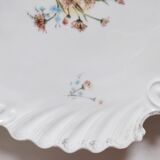 Porcelain shell-shaped dish
