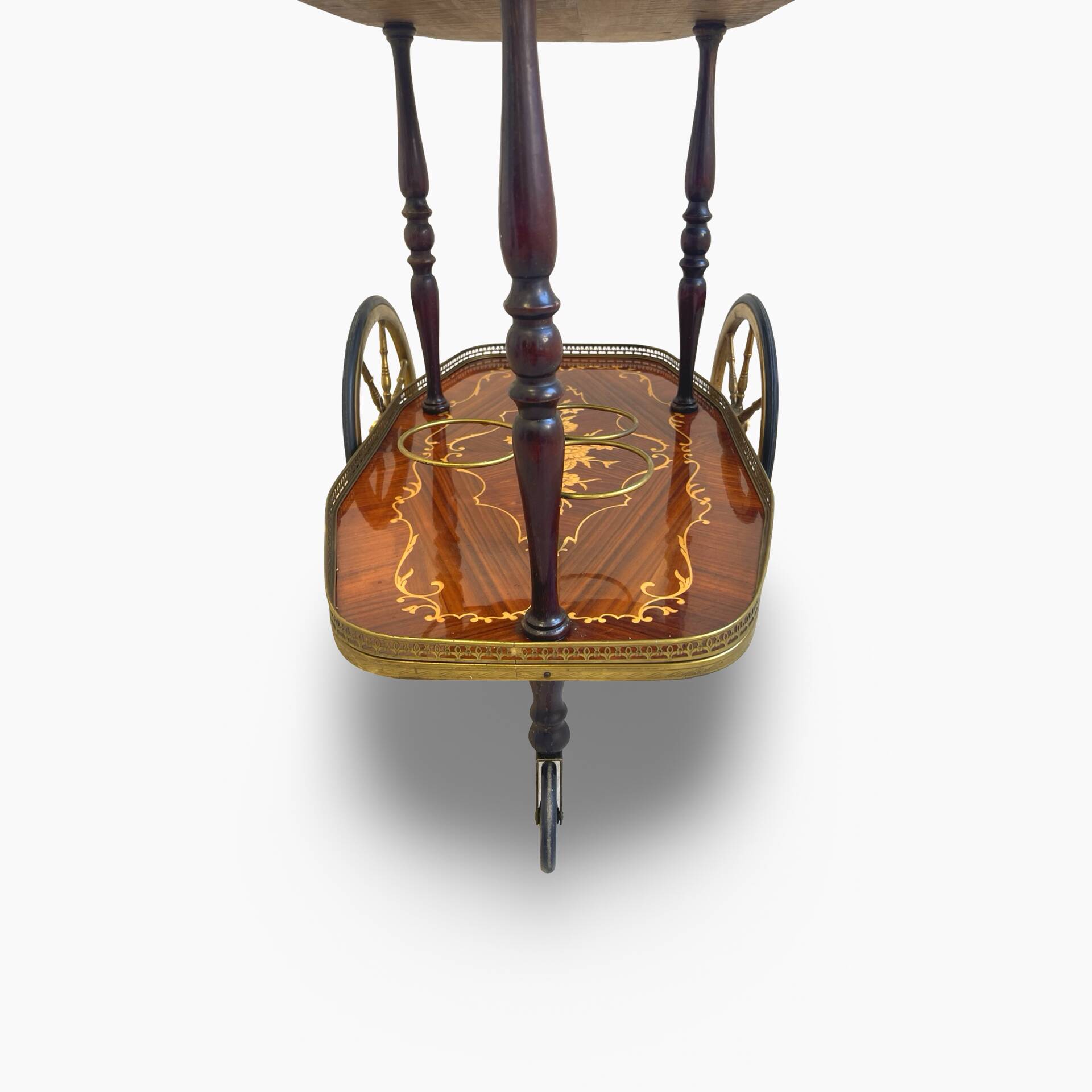 Chariot de bar en marqueterie de style Hollywood Regency italien présente des motifs floraux complexes.