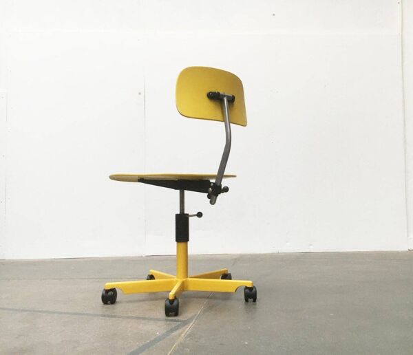 Chaise de bureau pivotante danoise de milieu de siècle par Jørgen Rasmussen pour Kevi