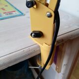 Articulated lamp brand twist