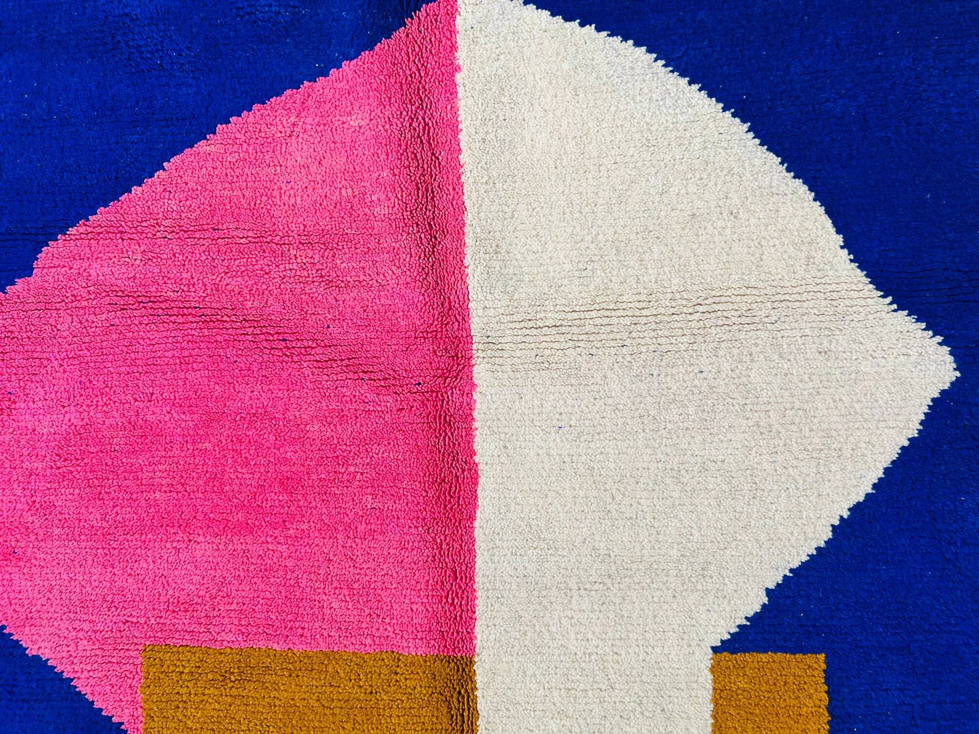 Unique Moroccan rug in natural wool 2.5x1.5 m