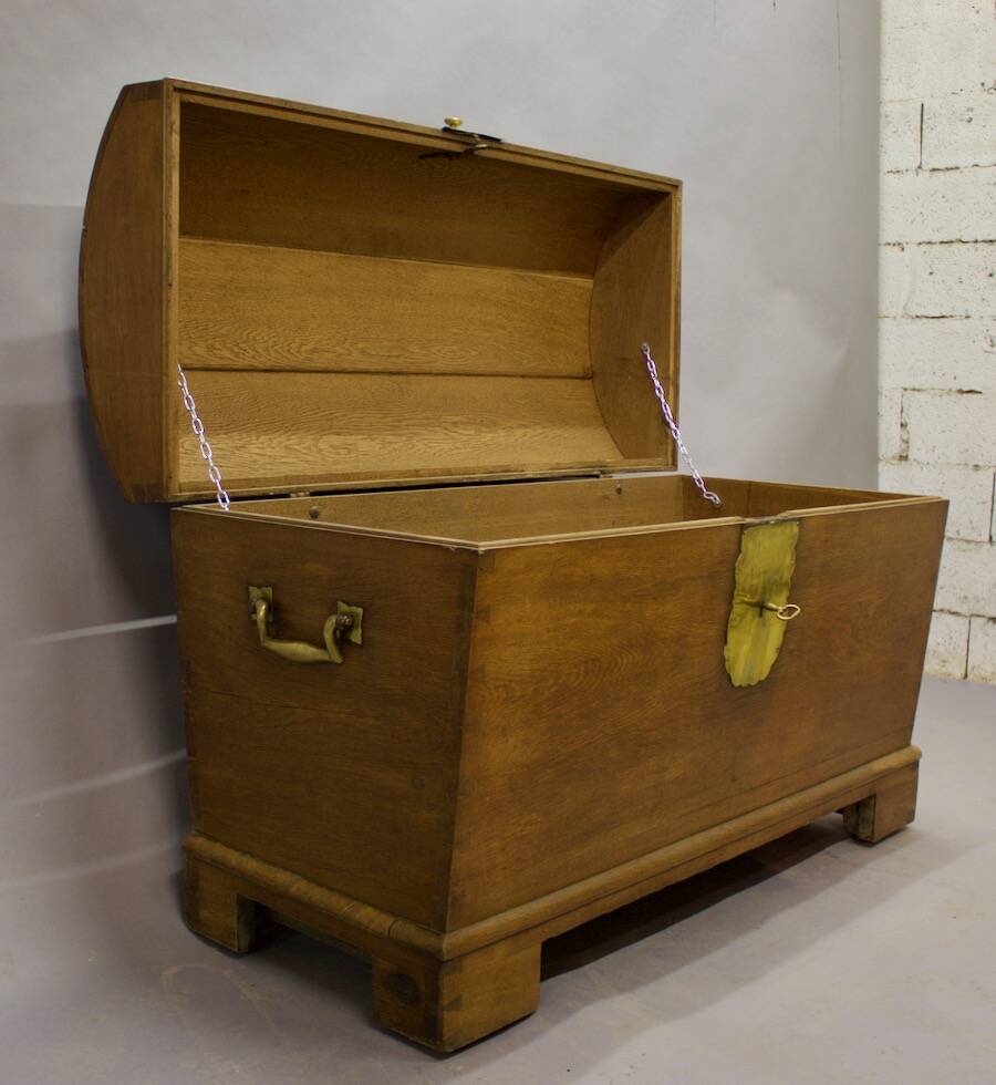 19th Century Oak Chest with Curved Top, on Wheels