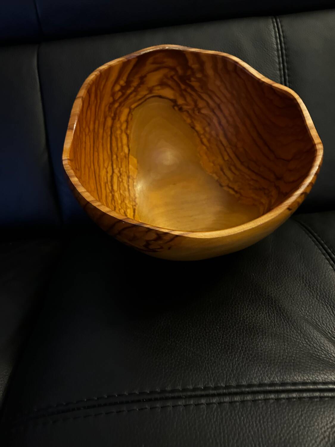 Olive wood salad bowl cut