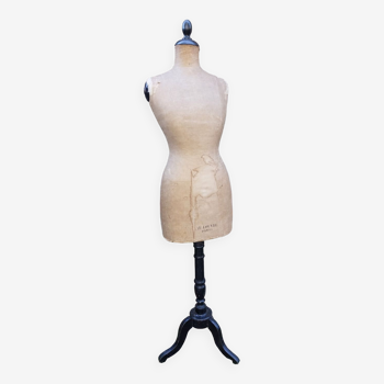 Mannequin femme taille 44