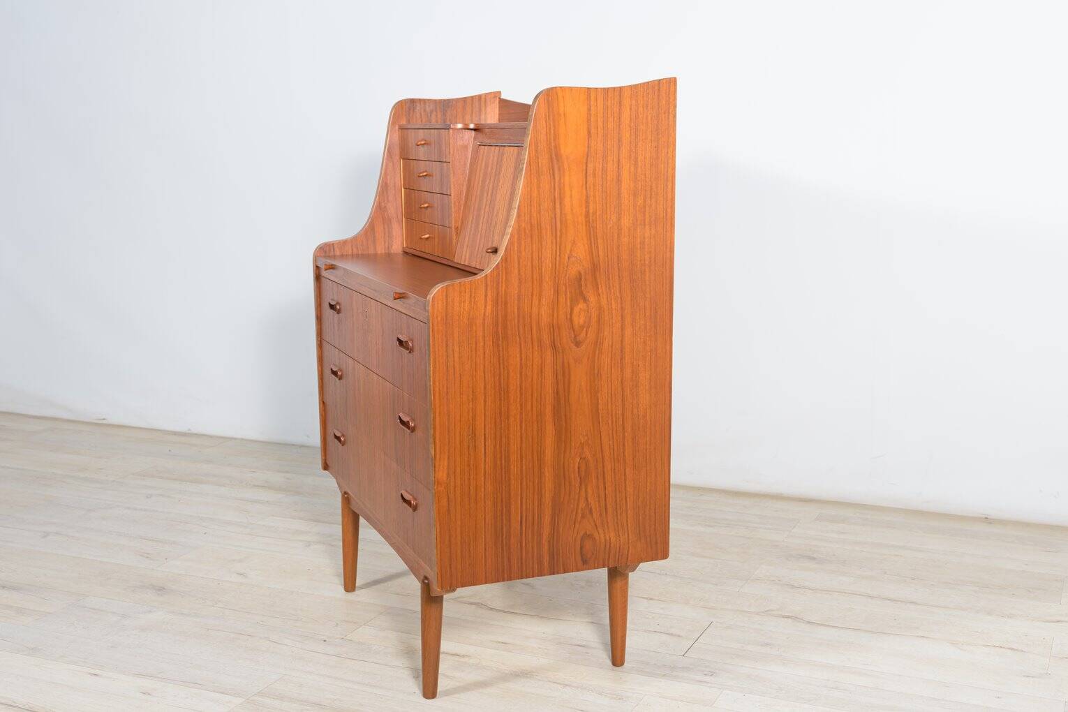 Mid century Teak Dresser with dressing table, 1960s