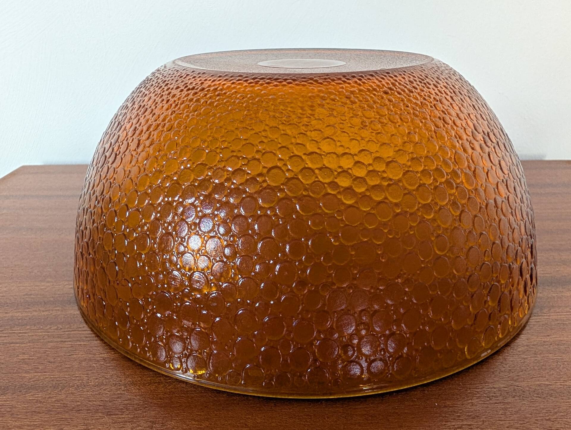 Textured amber glass salad bowl – 1970s