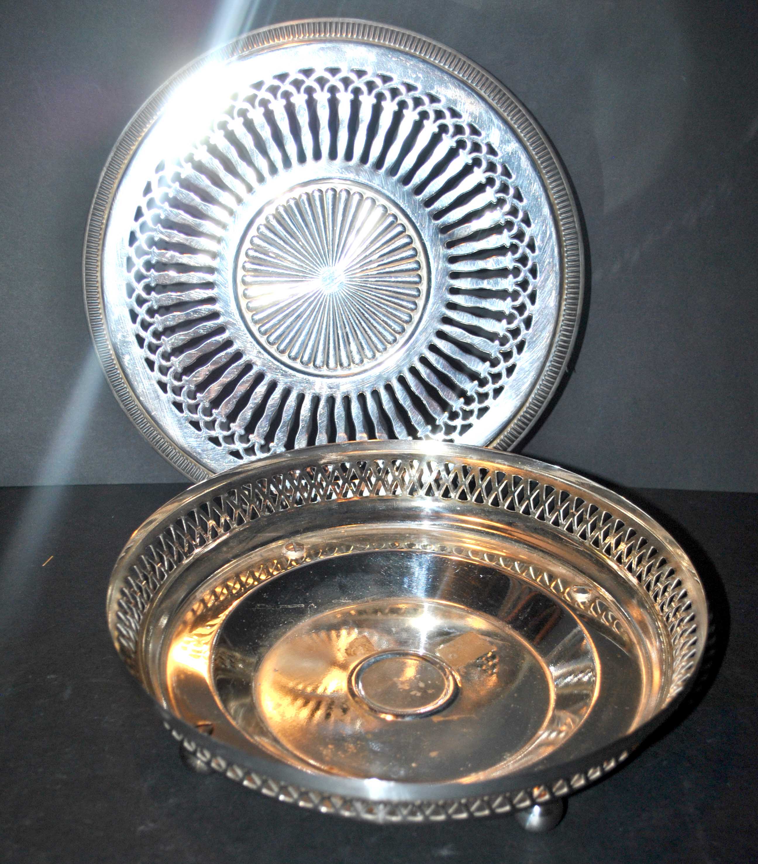 Vintage openwork stove sub-dish in silver metal NPA - Hospitality silverware restaurant bistro
