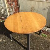 Round table