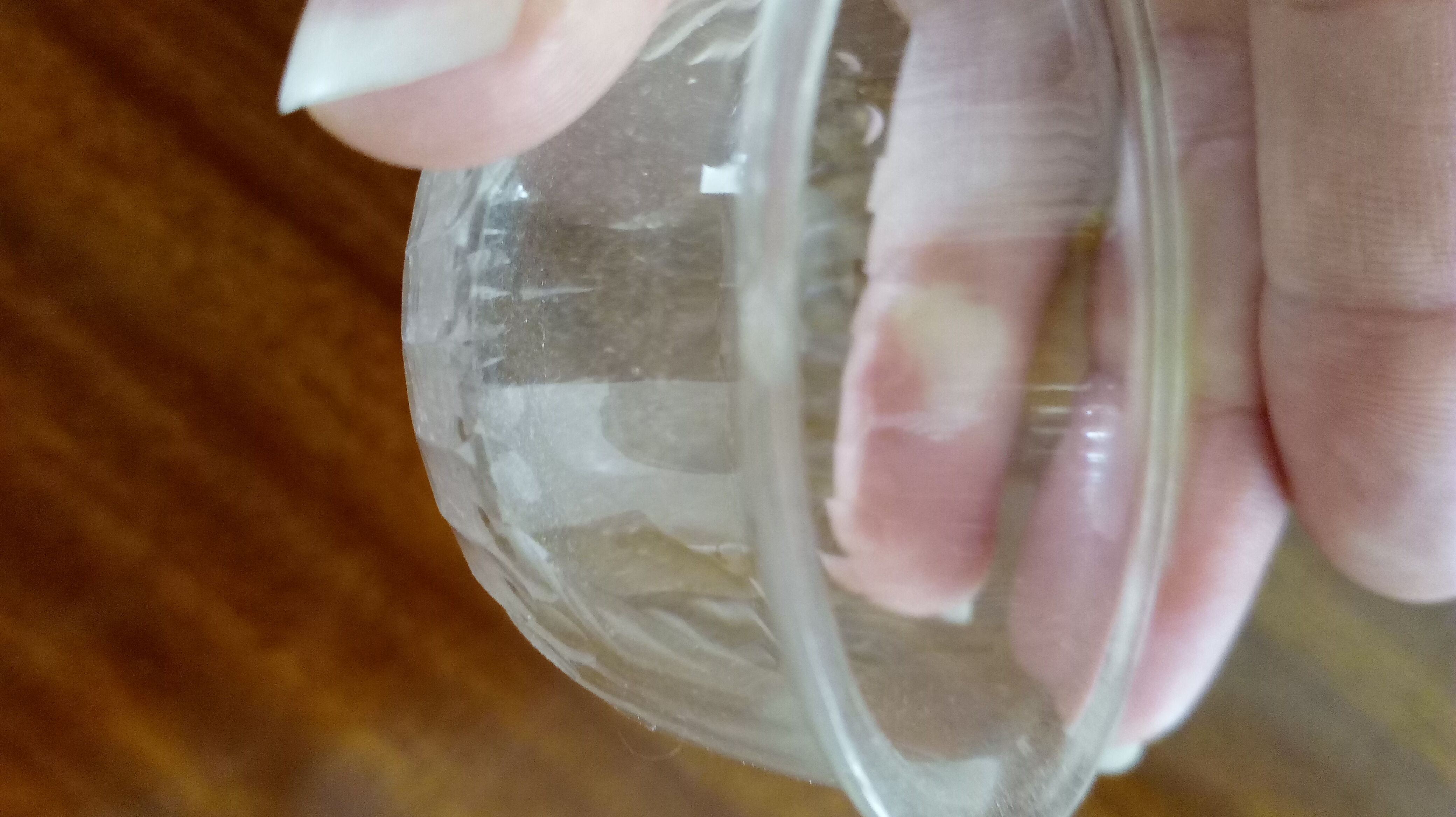 Oil and wine servant