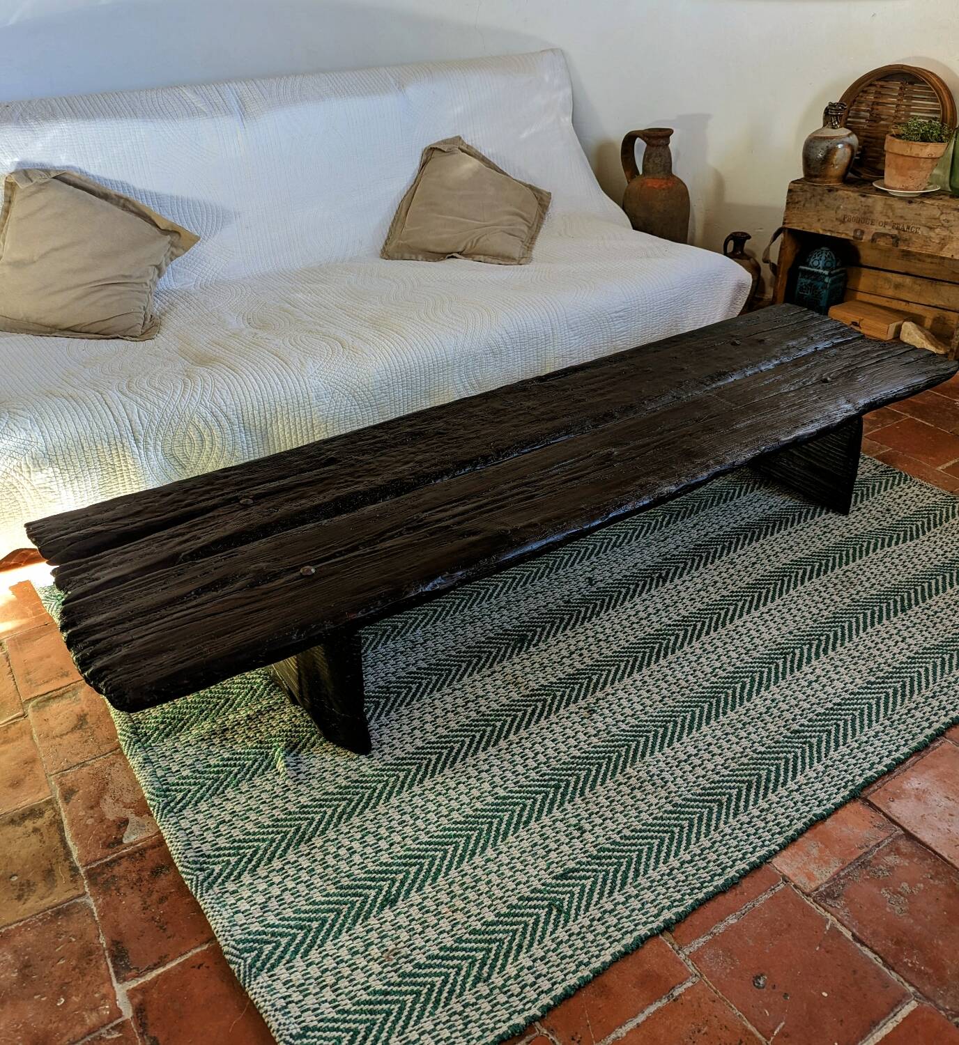 Table basse bois brûlé