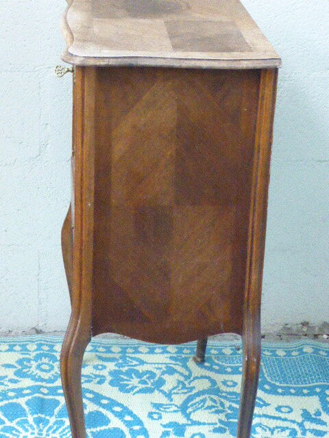 Chest of drawers in marquetry