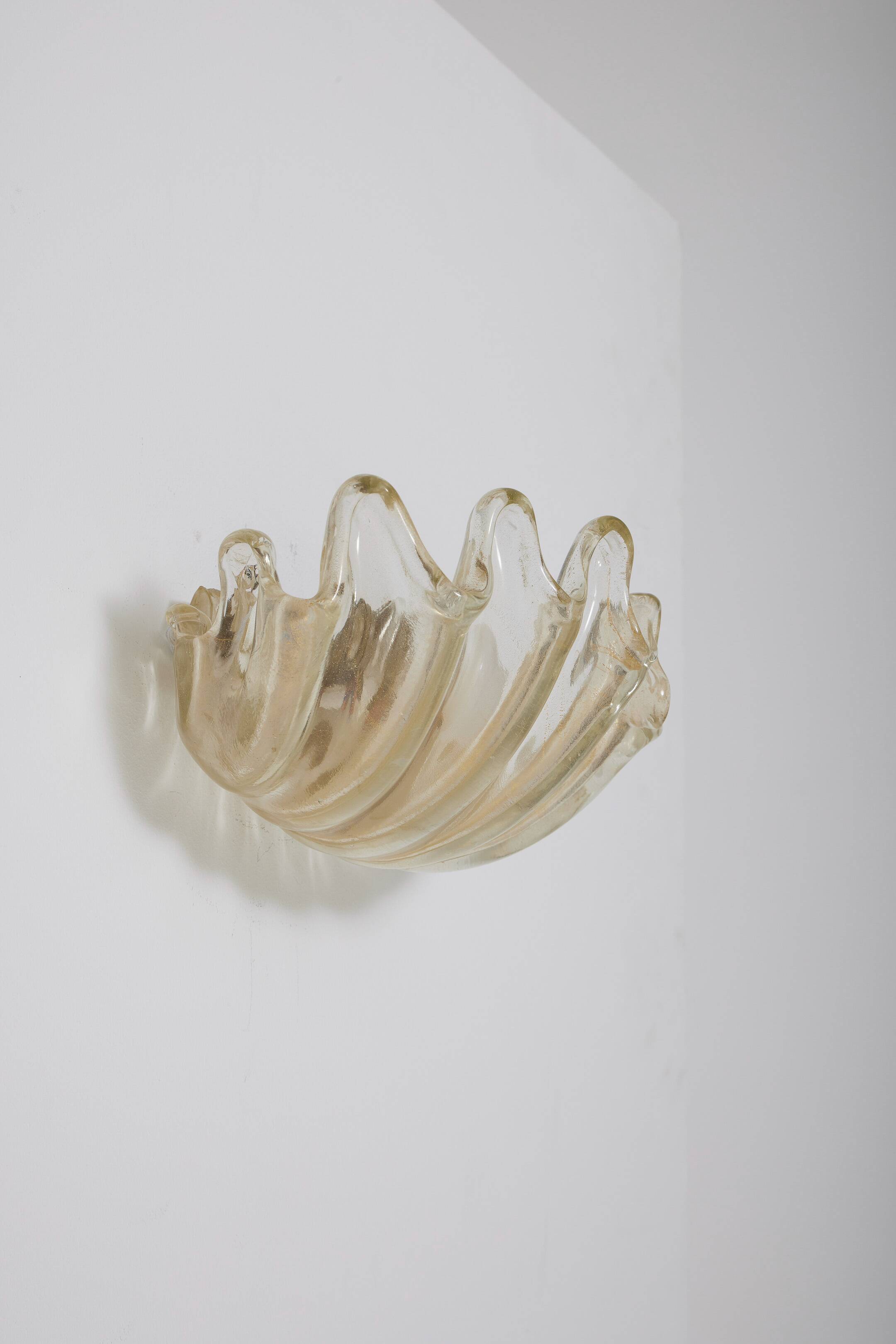 Barovier & Toso glass shell wall lamp