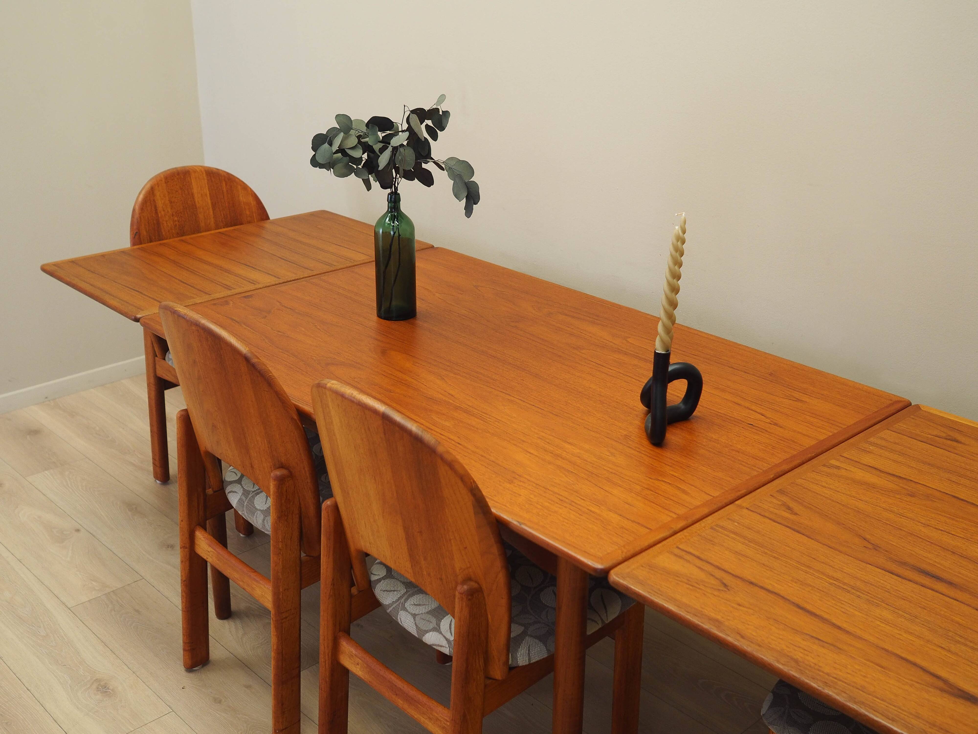 Teak table, Danish design, 1970s, manufactured in Denmark